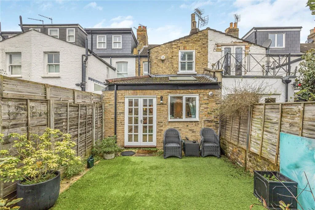 2 bedroom terraced house for rent