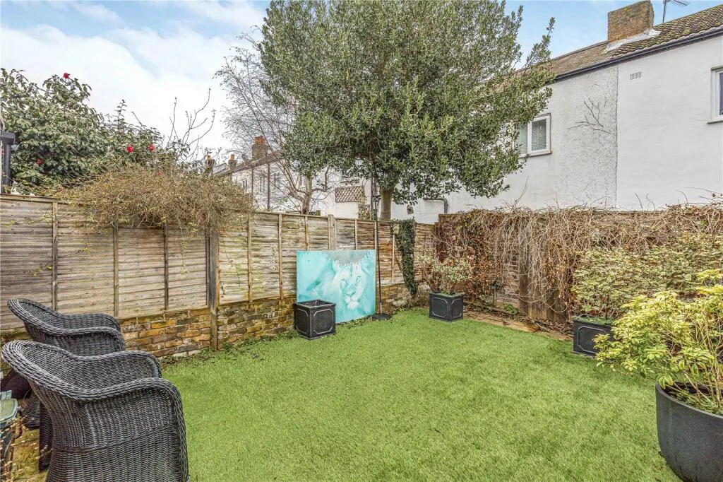 2 bedroom terraced house for rent