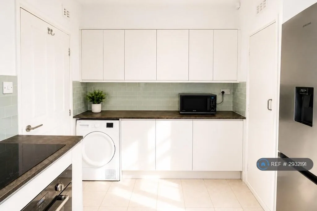 4 bedroom flat for rent