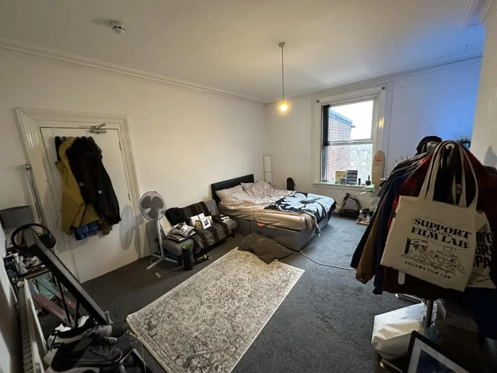 9 bedroom house for rent