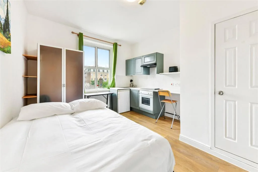 Studio apartment for rent