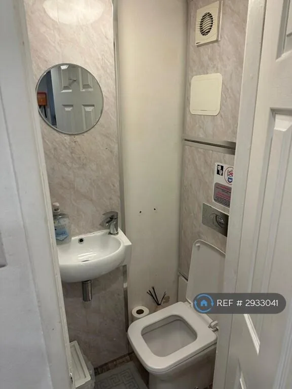 Studio flat for rent