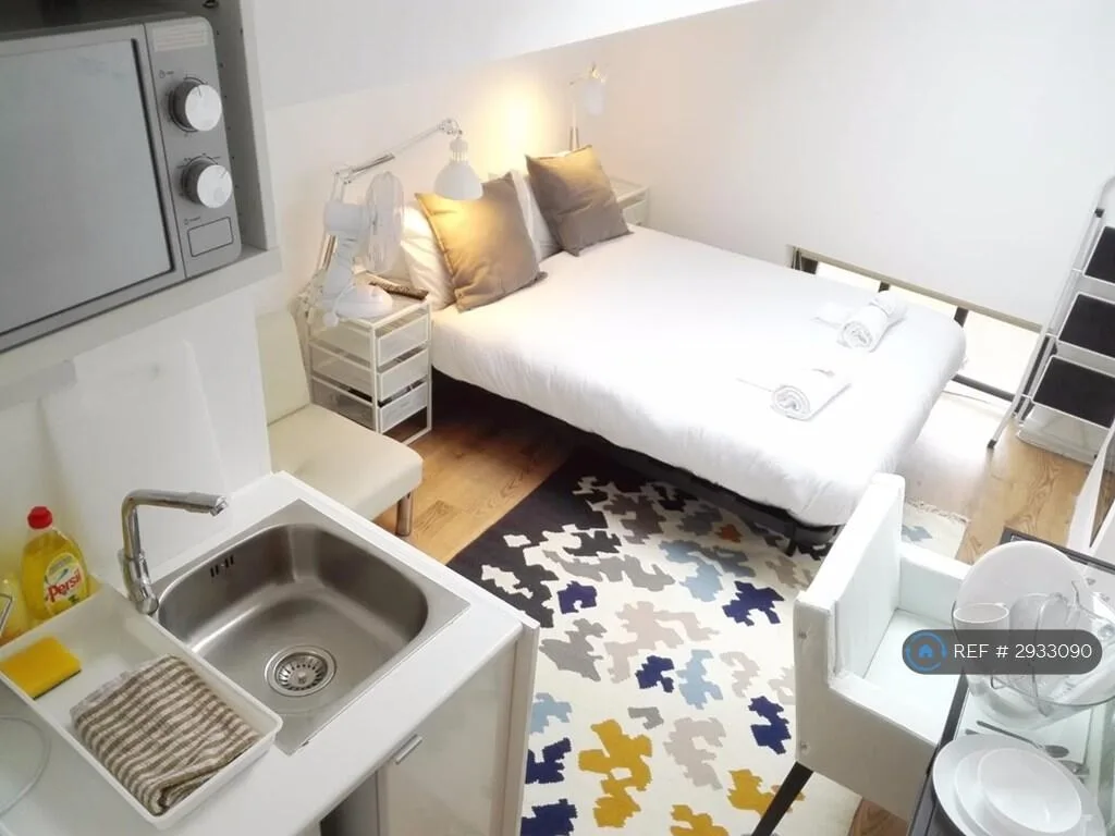 Studio flat for rent