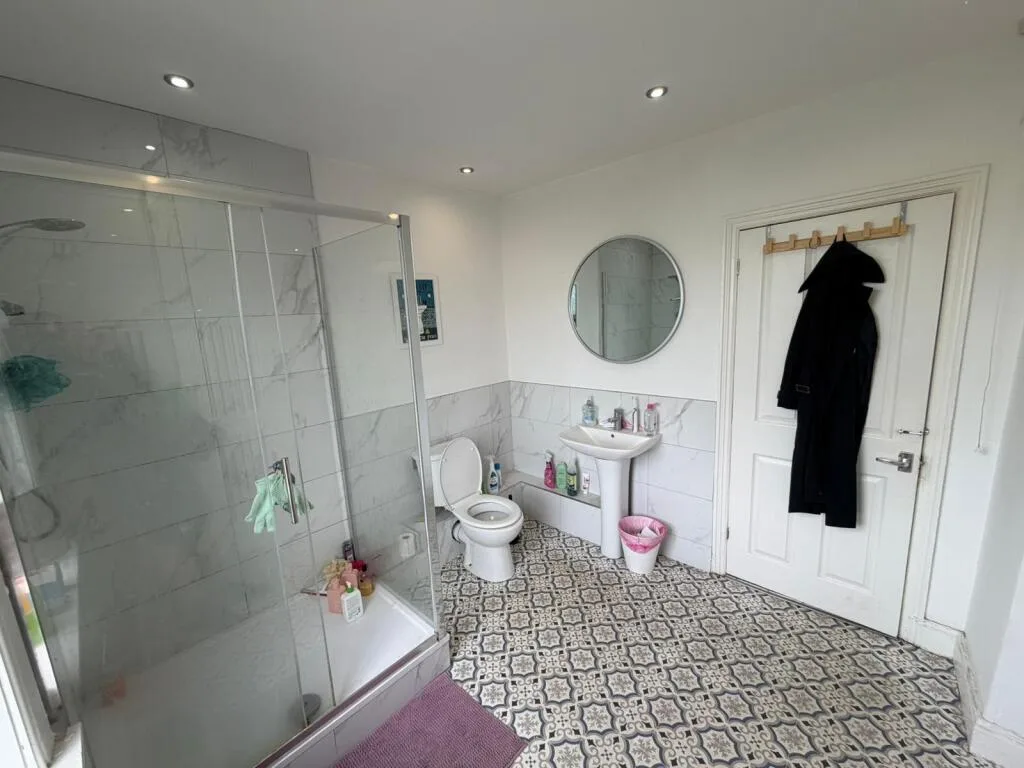 9 bedroom house for rent