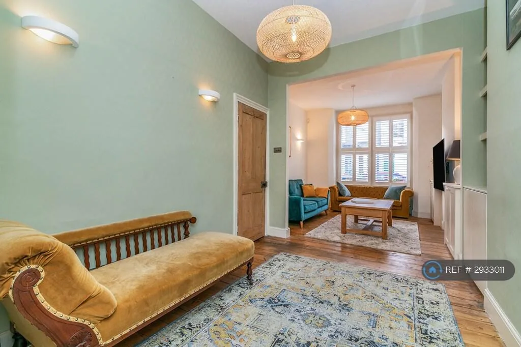 4 bedroom terraced house for rent
