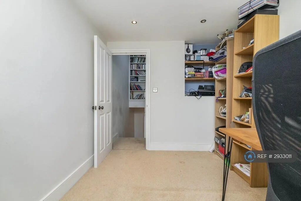 4 bedroom terraced house for rent