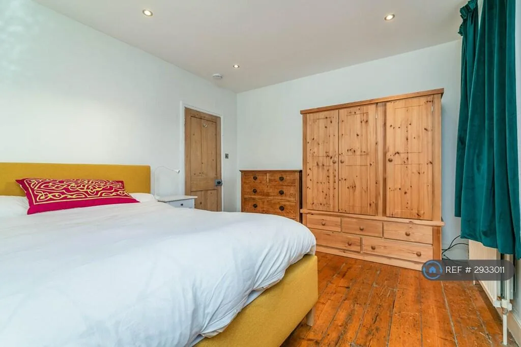 4 bedroom terraced house for rent