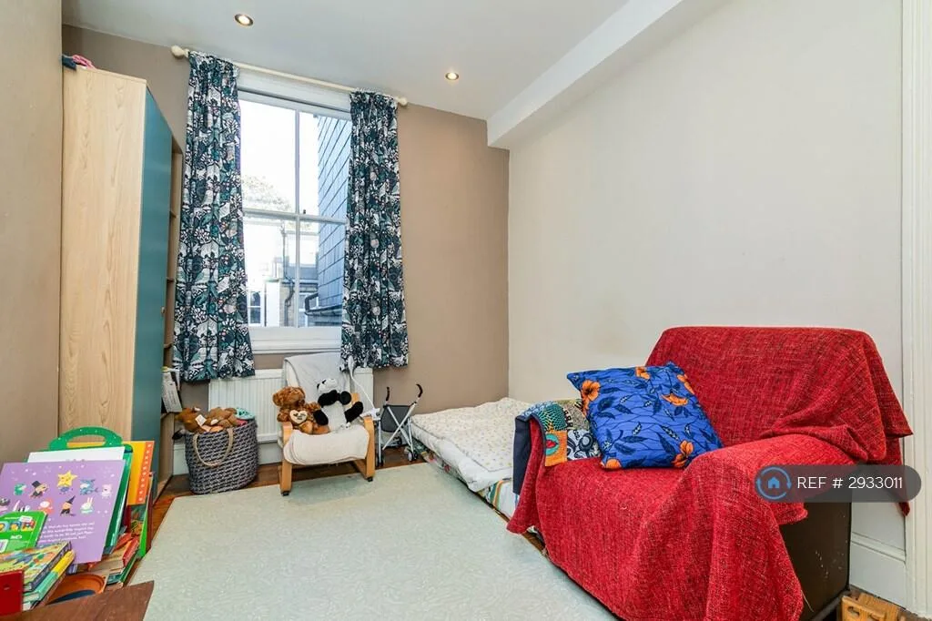 4 bedroom terraced house for rent