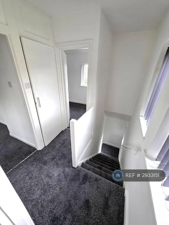 2 bedroom semi-detached house for rent