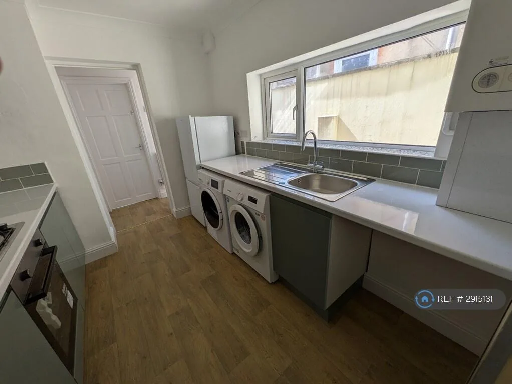 4 bedroom terraced house for rent