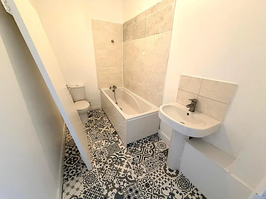 1 bedroom ground floor flat for rent