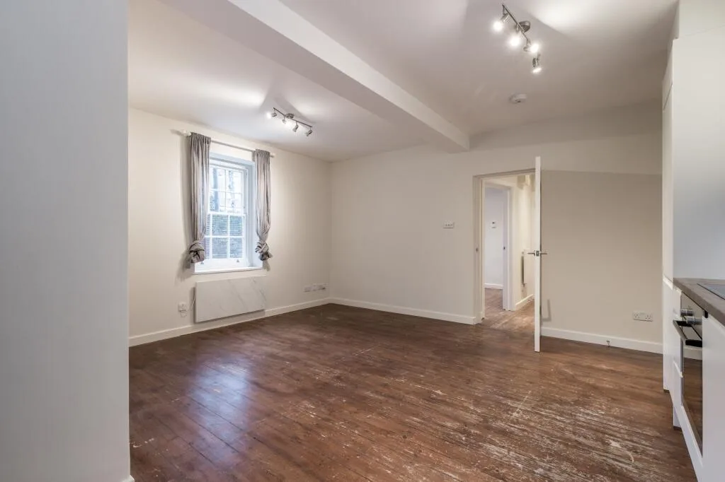 1 bedroom ground floor flat for rent