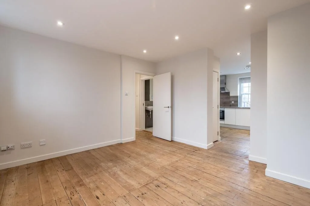 2 bedroom ground floor flat for rent