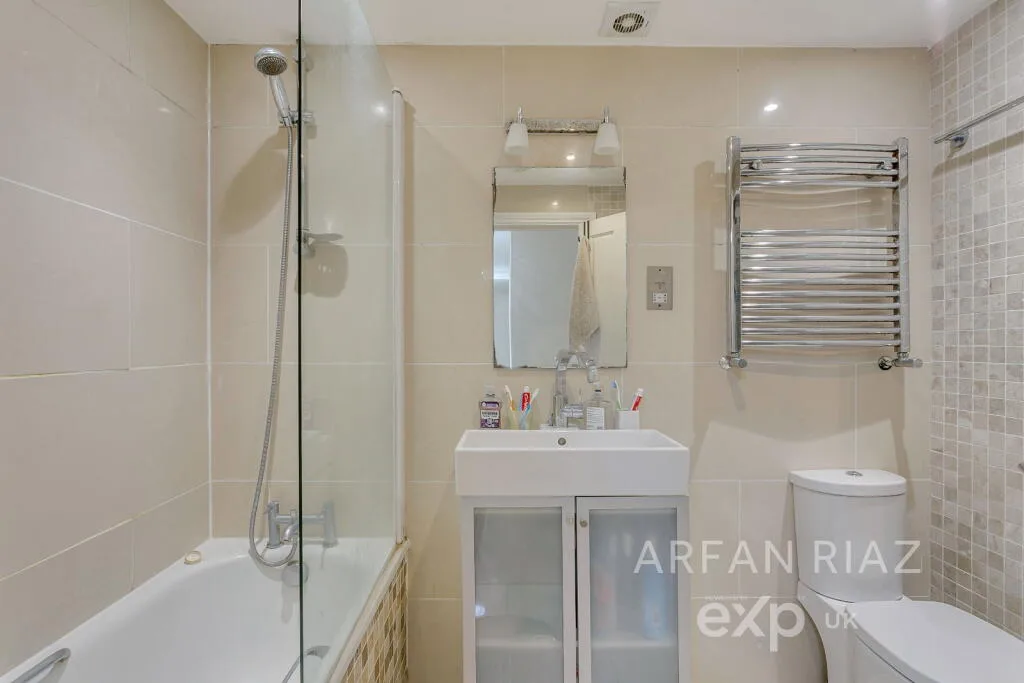 3 bedroom flat for rent