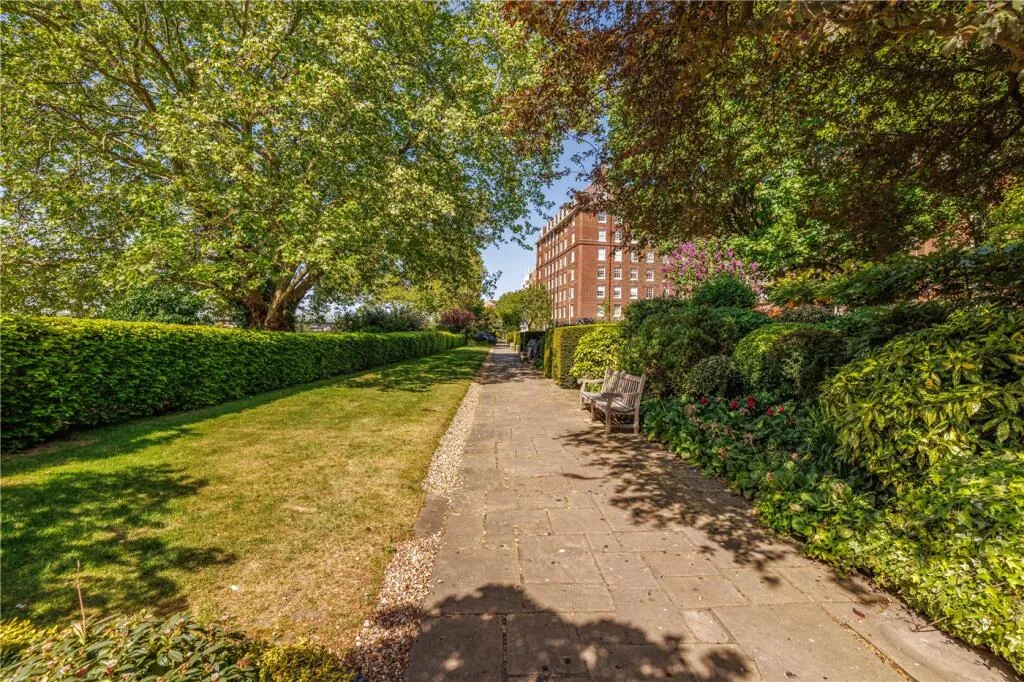 4 bedroom apartment for rent