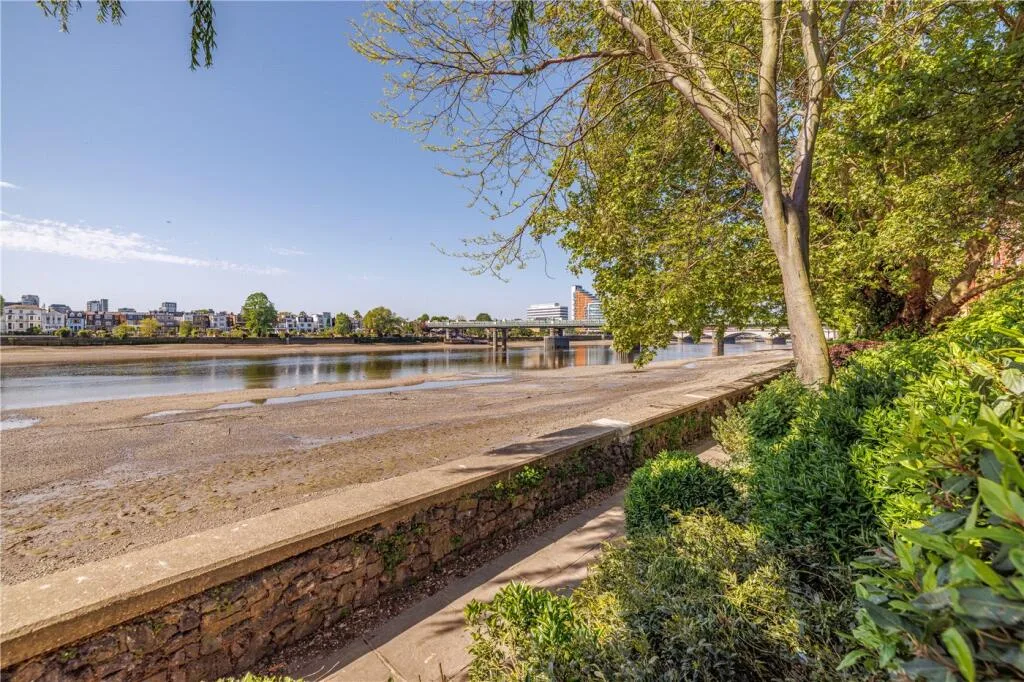 4 bedroom apartment for rent