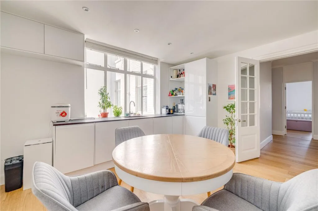 4 bedroom apartment for rent