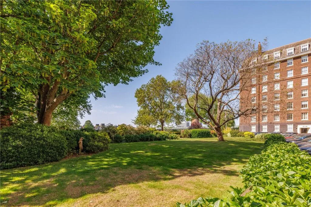 4 bedroom apartment for rent