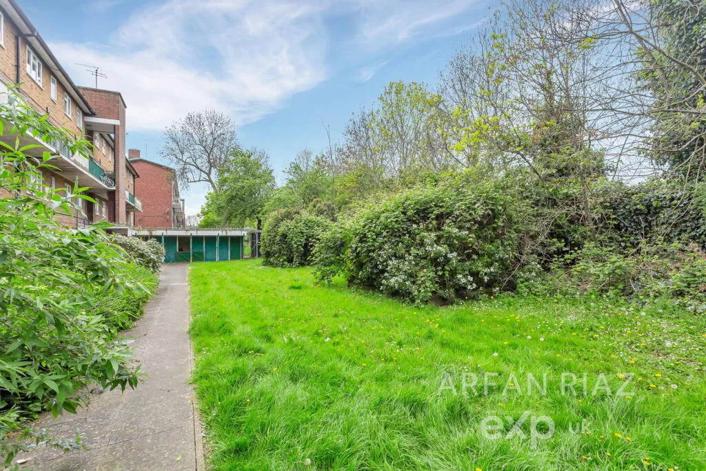 3 bedroom duplex for rent