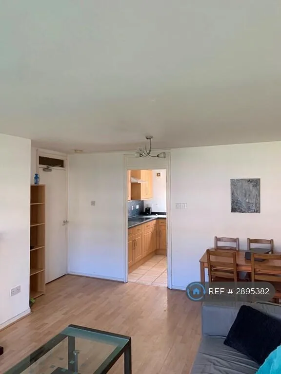 4 bedroom flat for rent