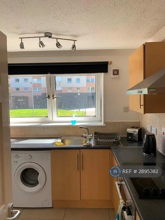 4 bedroom flat for rent
