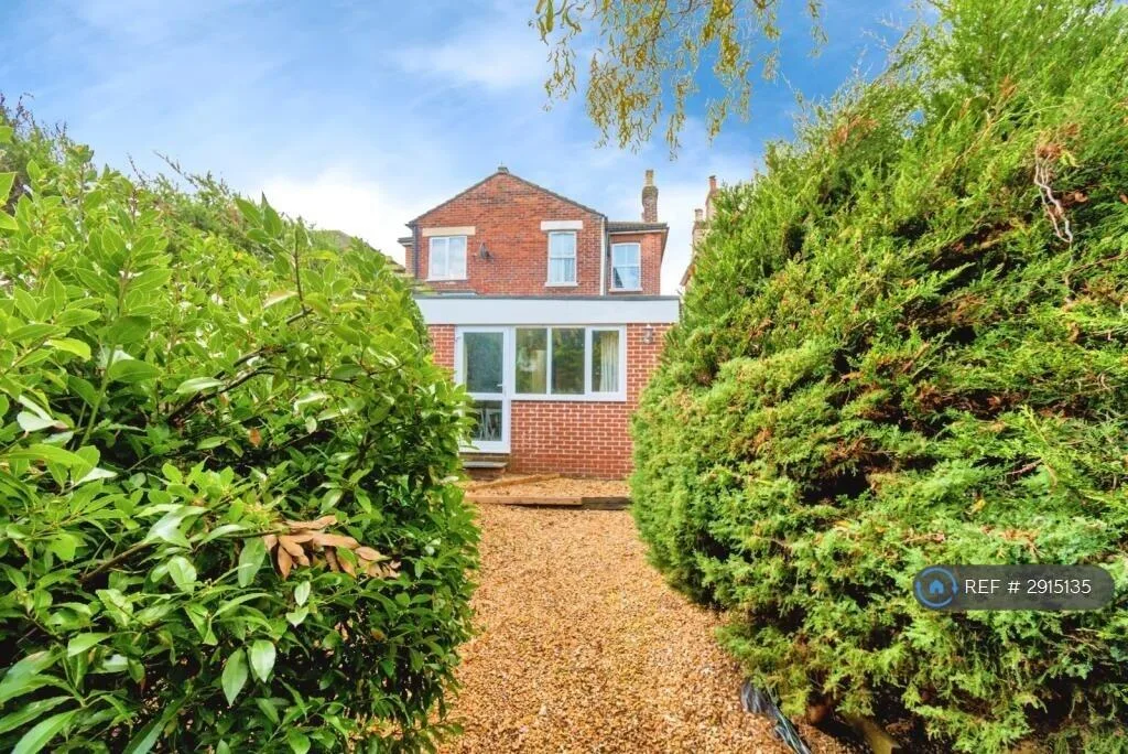 1 bedroom house share for rent