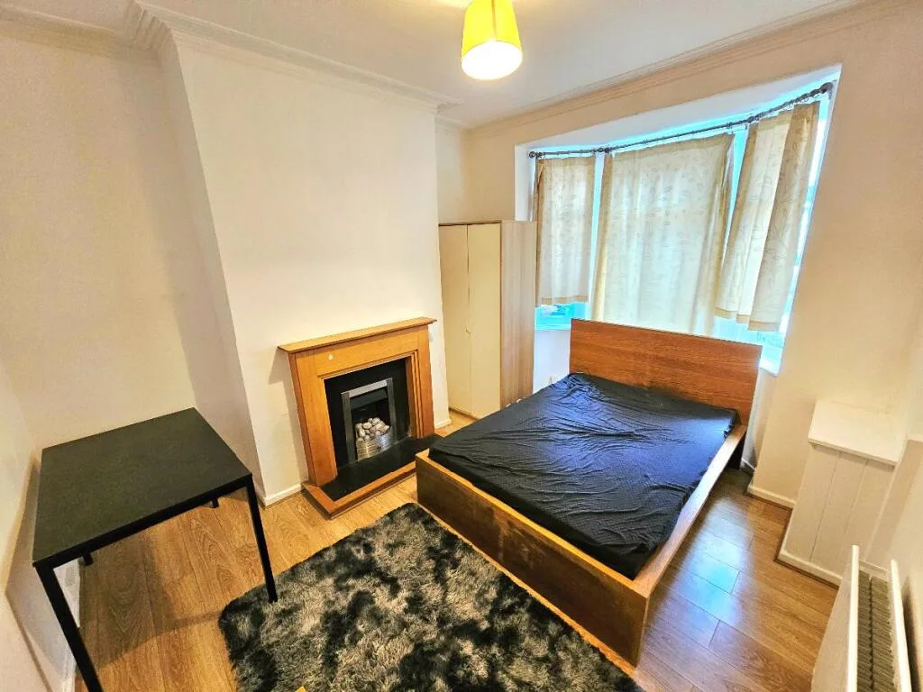 4 bedroom terraced house for rent