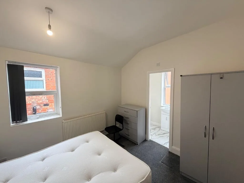 1 bedroom house of multiple occupation for rent