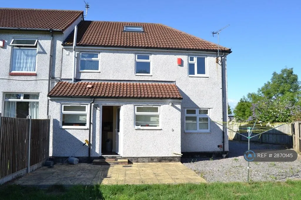 5 bedroom end of terrace house for rent