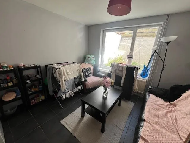 4 bedroom end of terrace house for rent