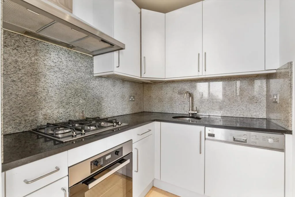 2 bedroom detached house for rent