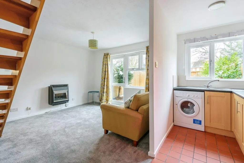 1 bedroom semi-detached house for rent