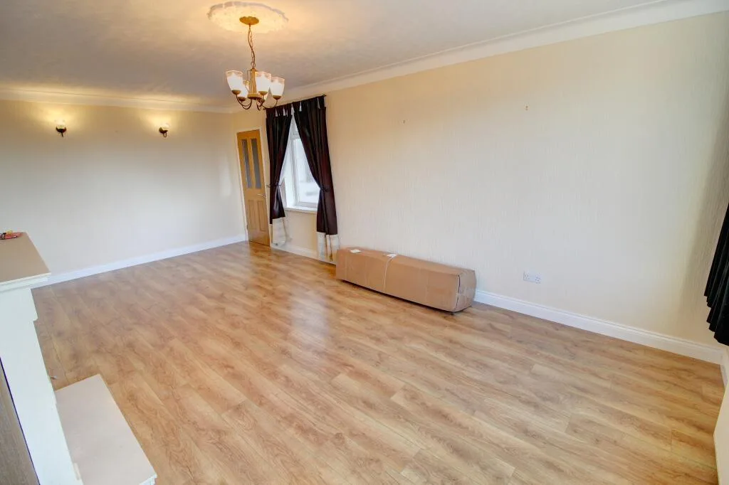 2 bedroom semi-detached house for rent