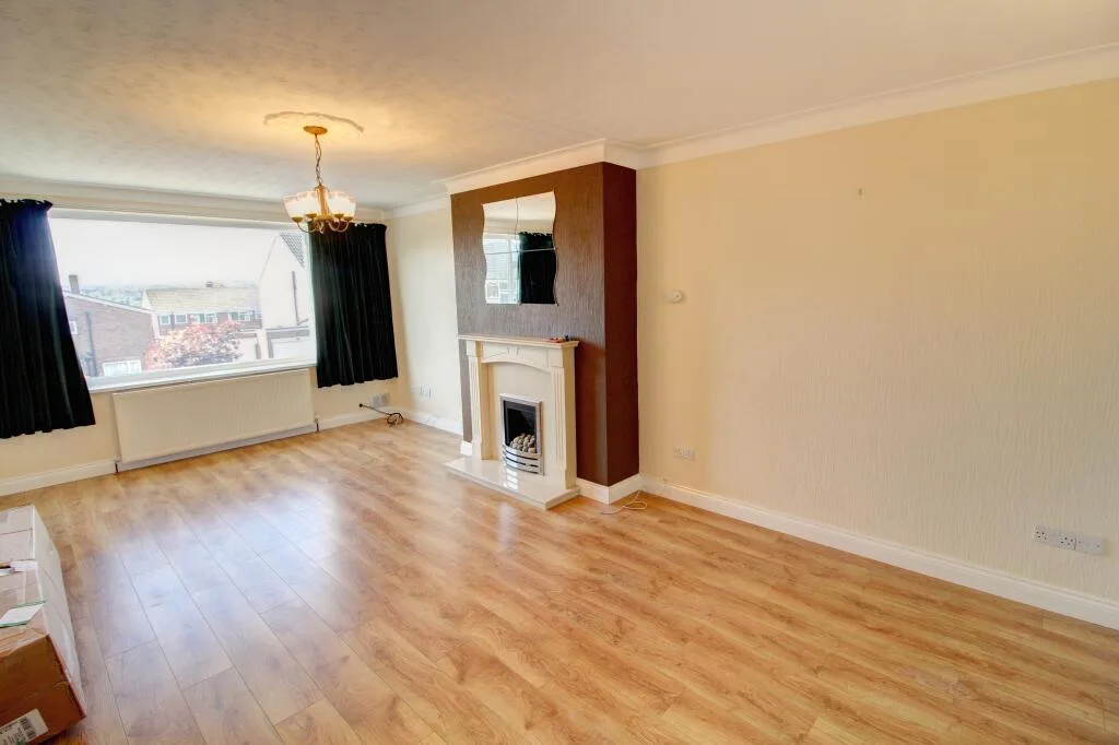 2 bedroom semi-detached house for rent