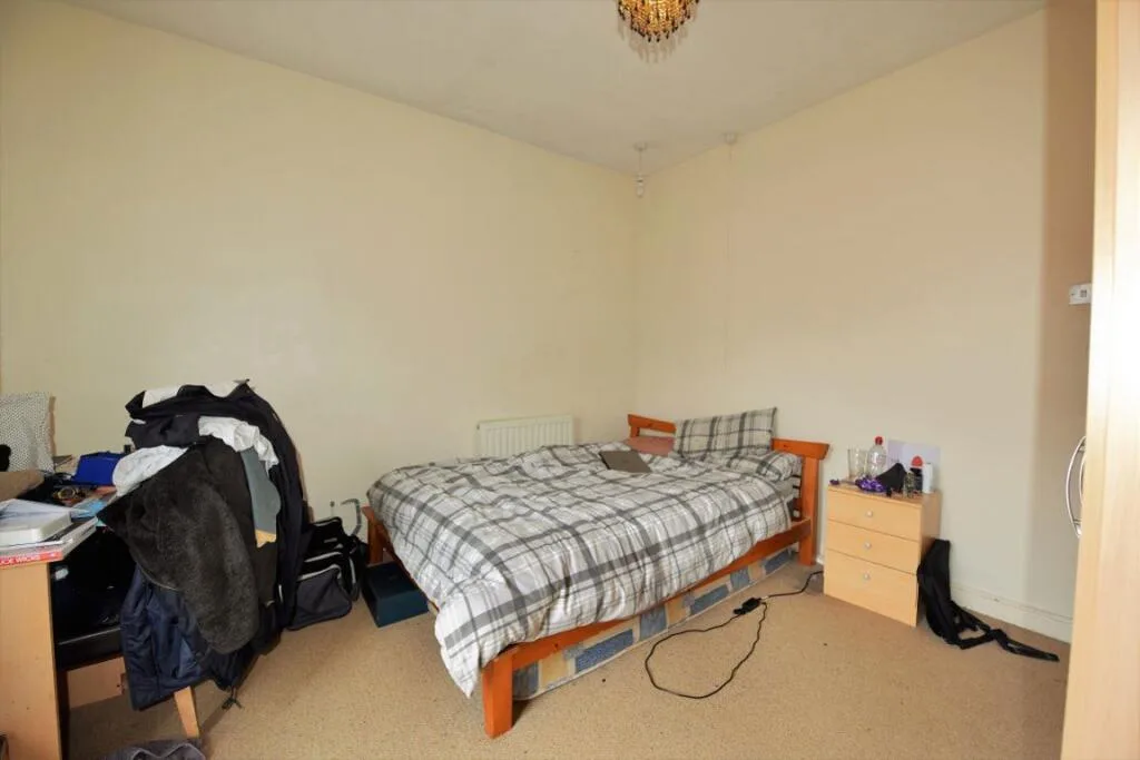 2 bedroom house for rent