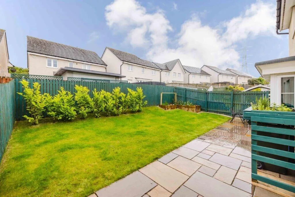 4 bedroom detached house for rent