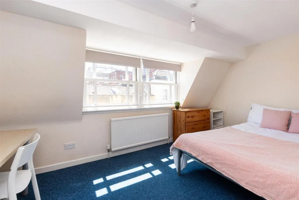 3 bedroom maisonette for rent
