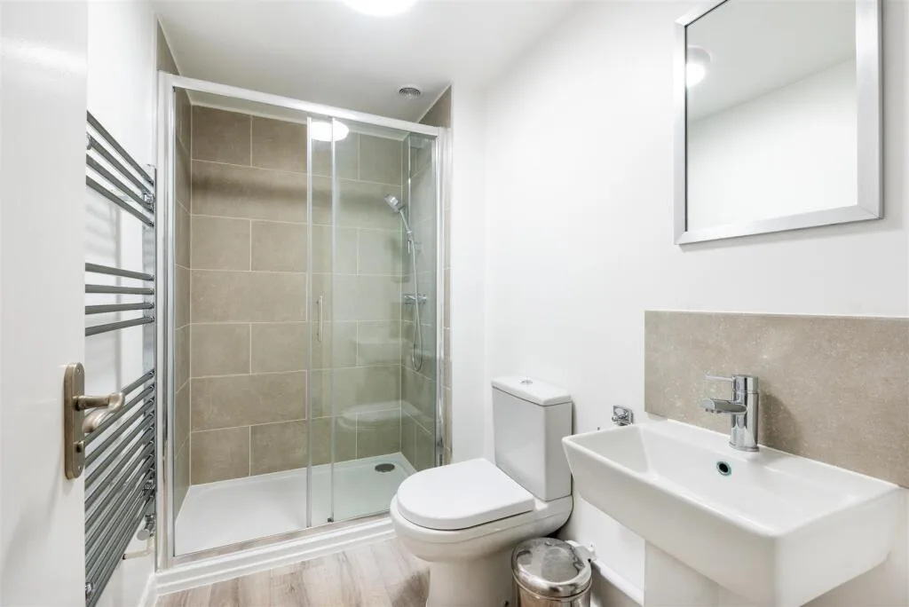 3 bedroom maisonette for rent