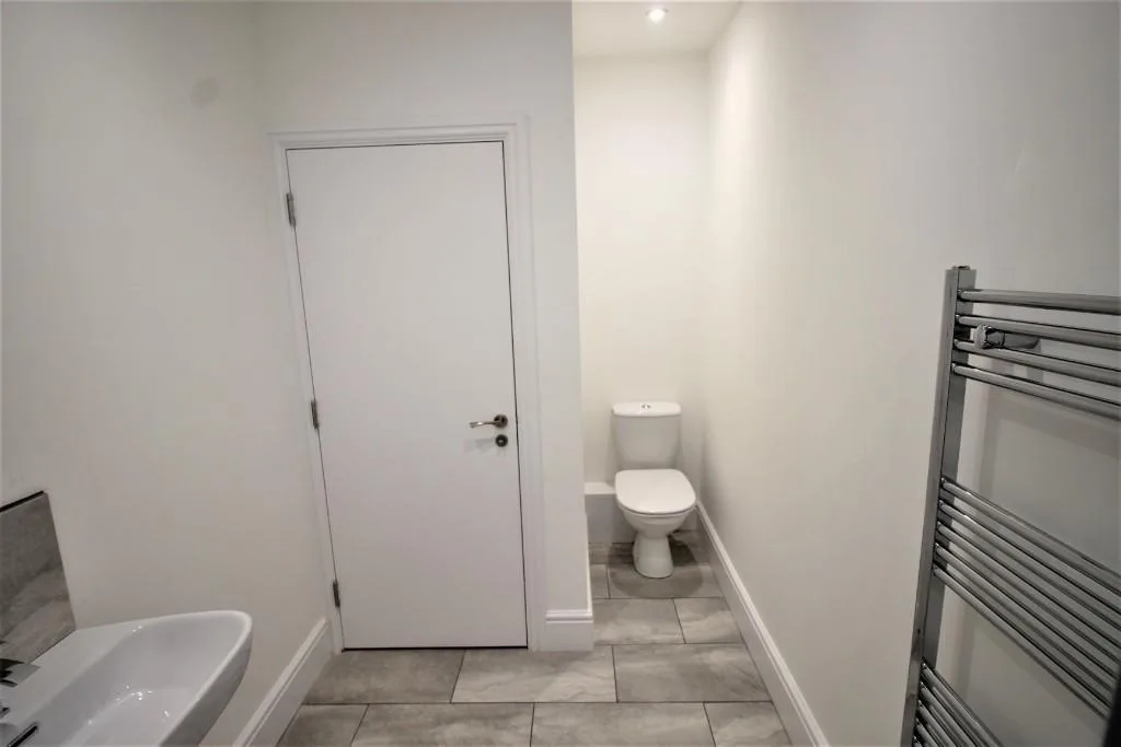 5 bedroom terraced house for rent