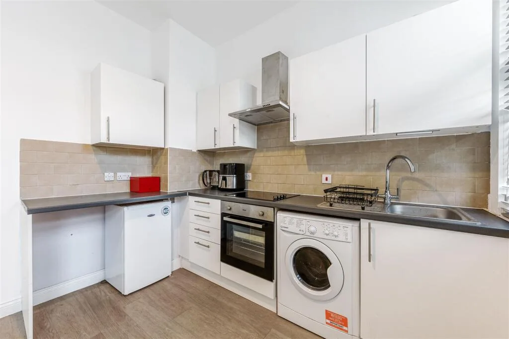 Studio flat for rent