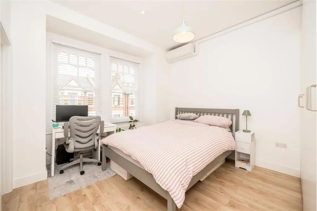 3 bedroom maisonette for rent