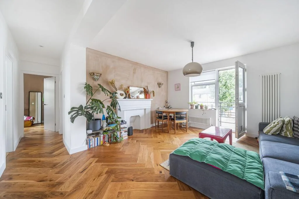3 bedroom flat for rent