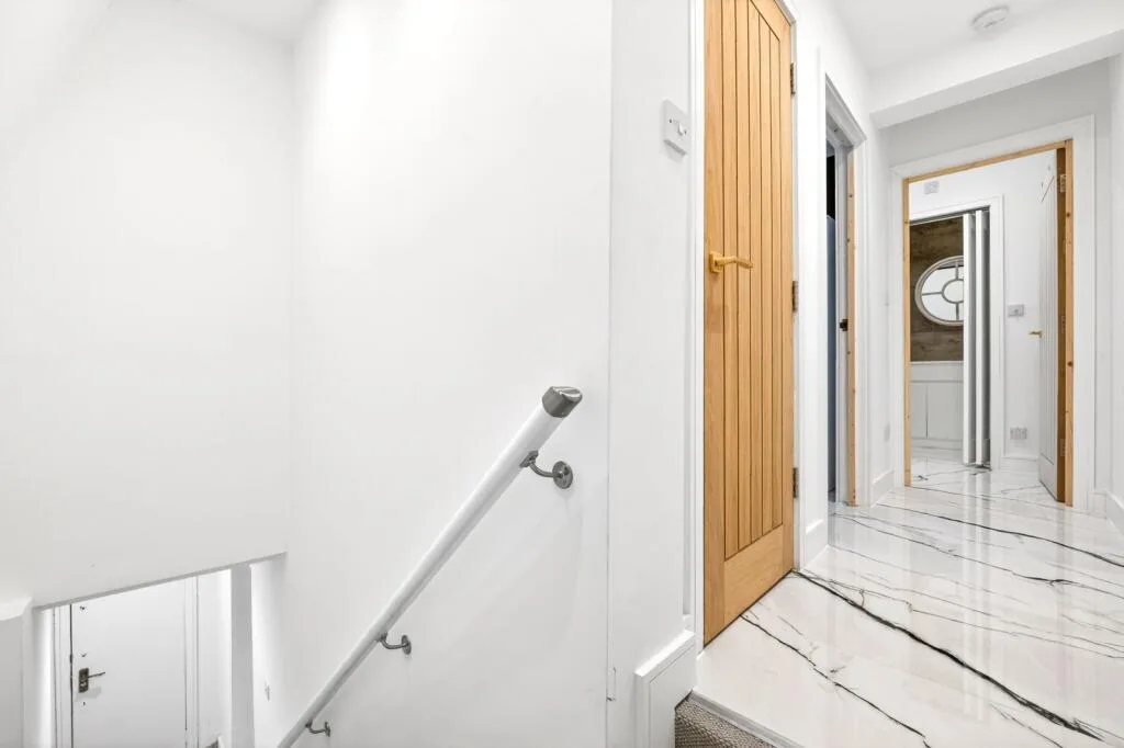2 bedroom detached house for rent