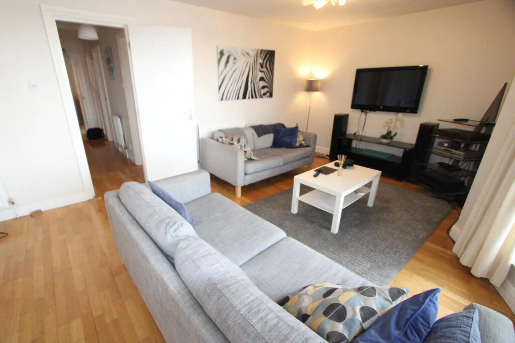 3 bedroom apartment for rent