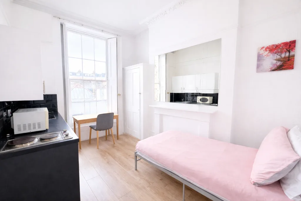 Studio flat for rent