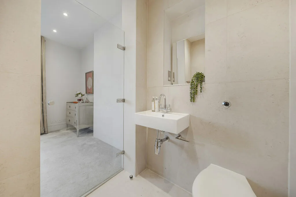 5 bedroom house for rent