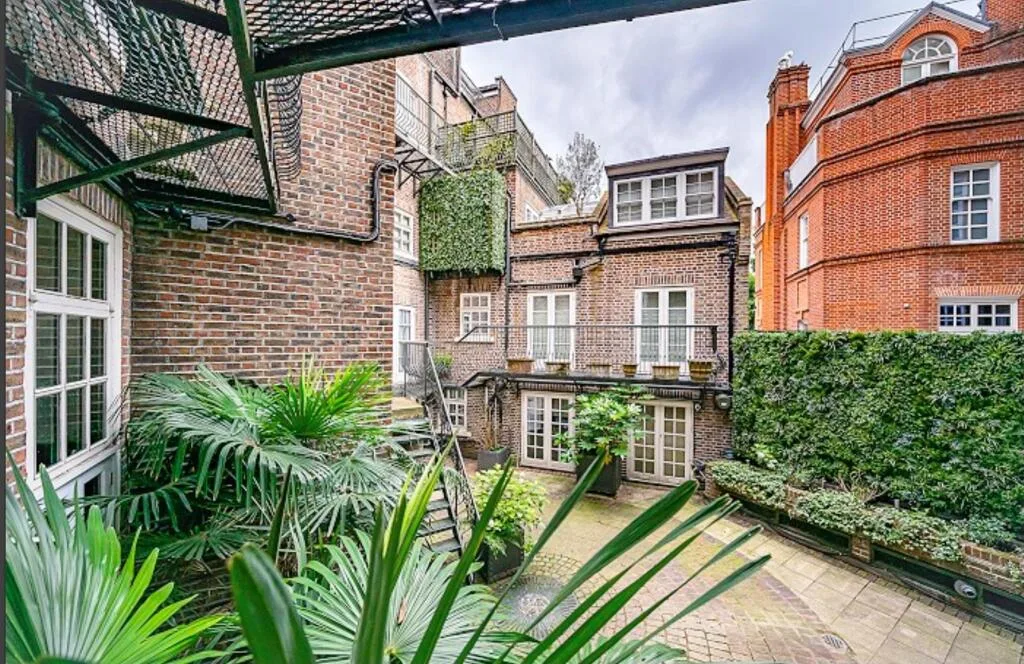 3 bedroom flat for rent