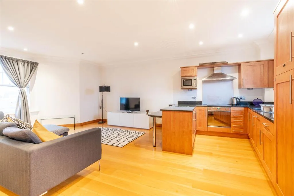 2 bedroom apartment for rent
