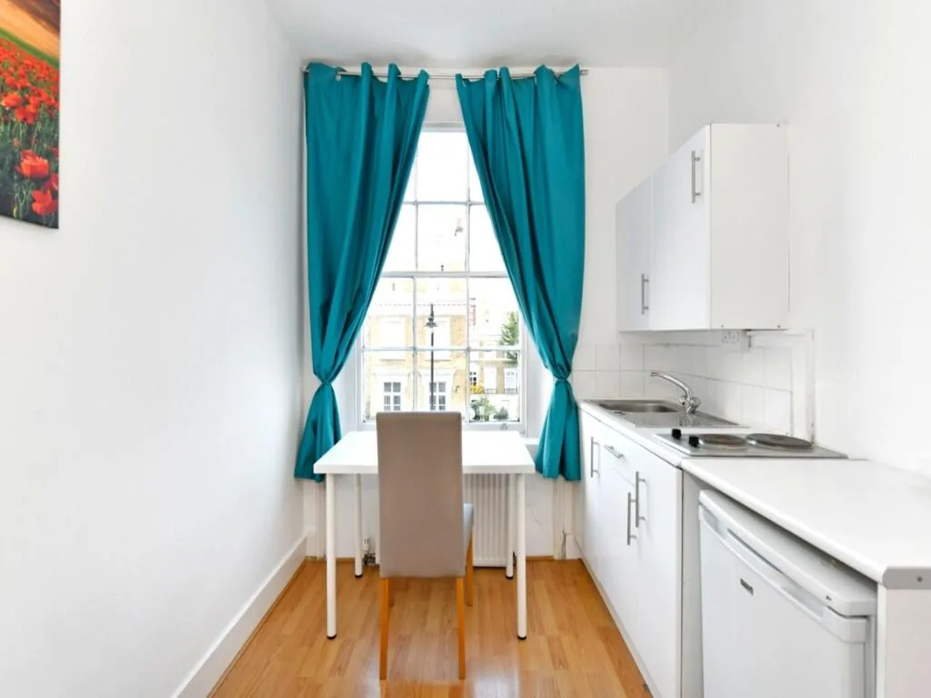 Studio flat for rent