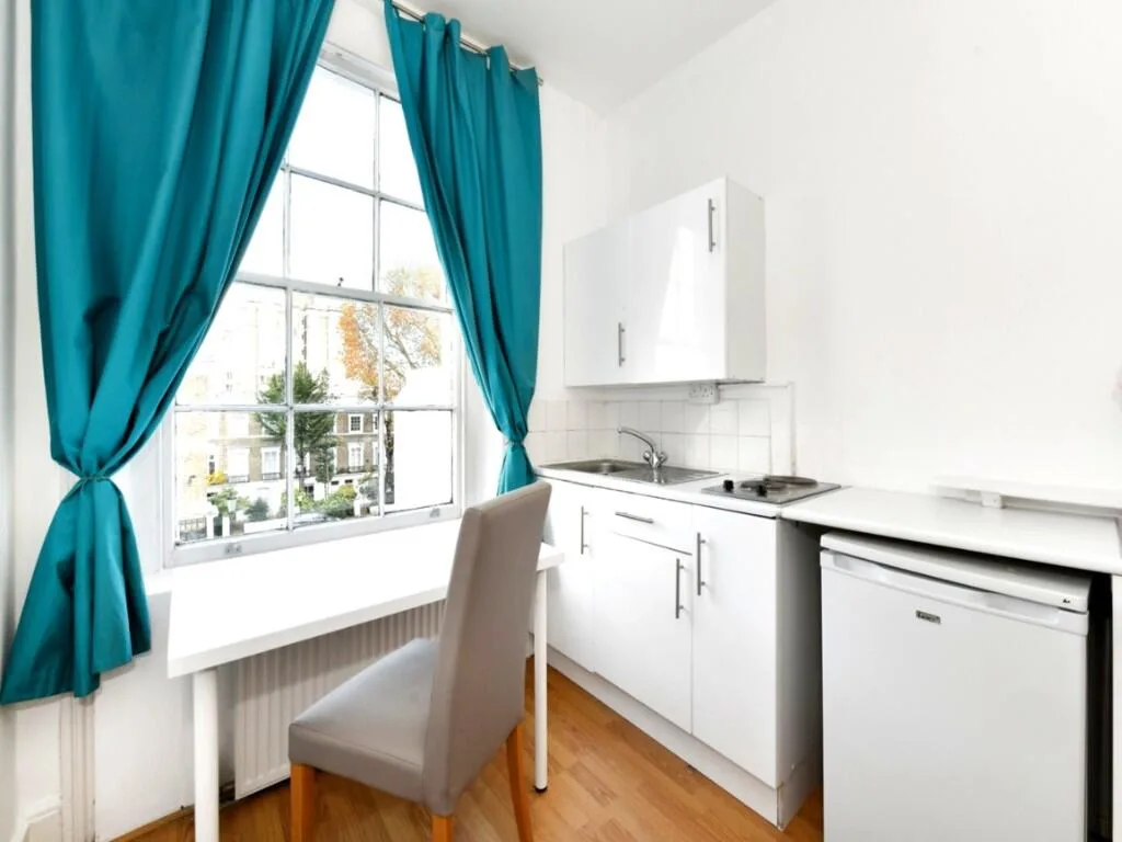 Studio flat for rent